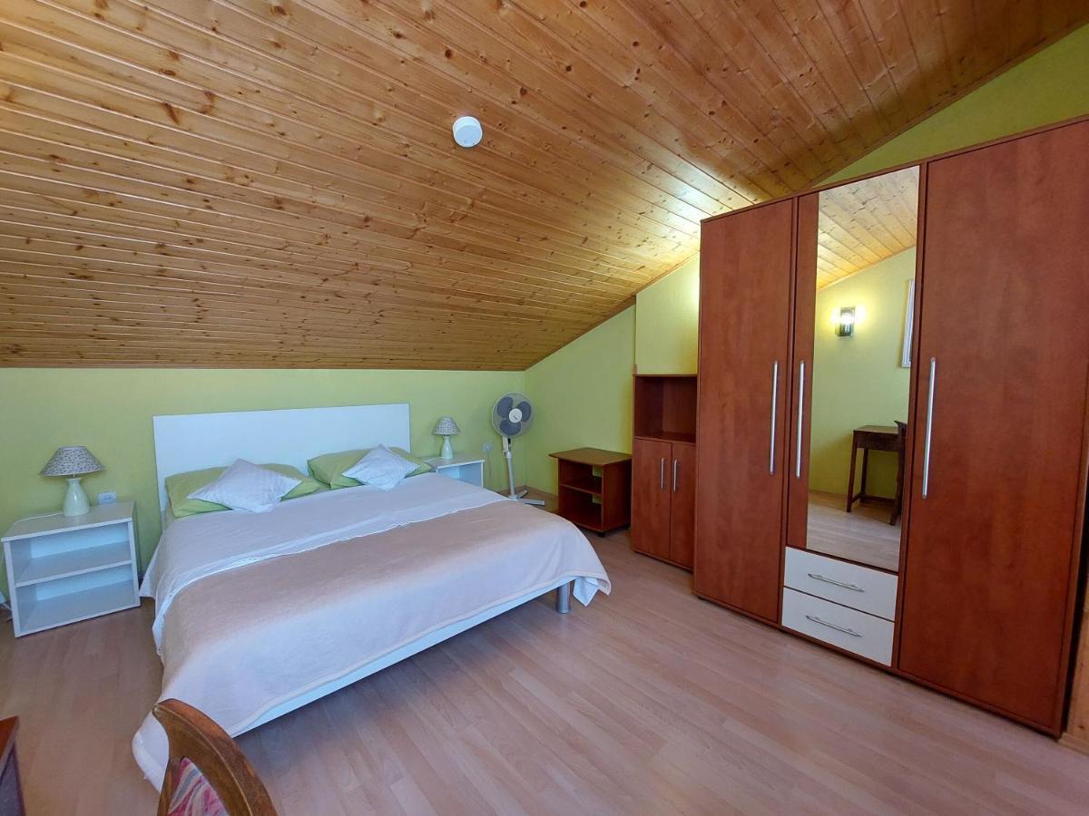 Apartments Faran Криквеница Екстериор снимка