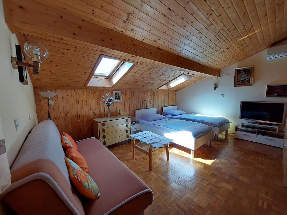 Apartments Faran Криквеница Екстериор снимка