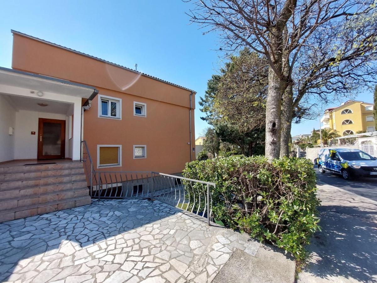 Apartments Faran Криквеница Екстериор снимка